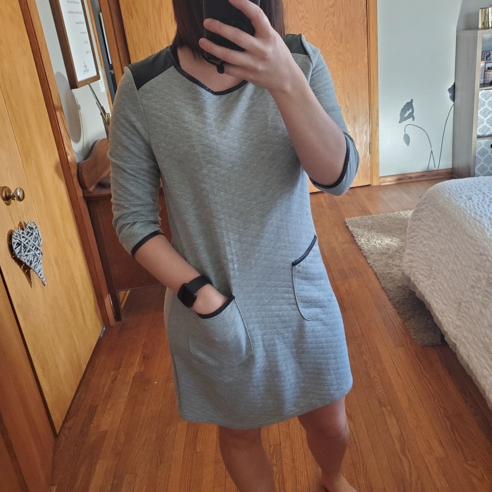 Sweatshirt dress